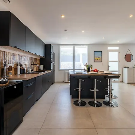 Chic And Natural House In *