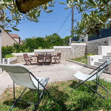 Chic And Natural House In Ferienhaus Itteville